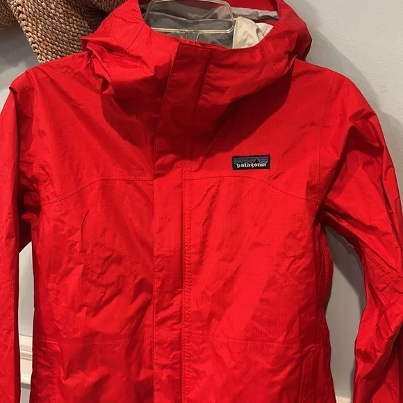 Patagonia Torrentshell H2NO Hooded Rain Jacket Waterproof Nylon Red Delicious - Picture 2 of 15